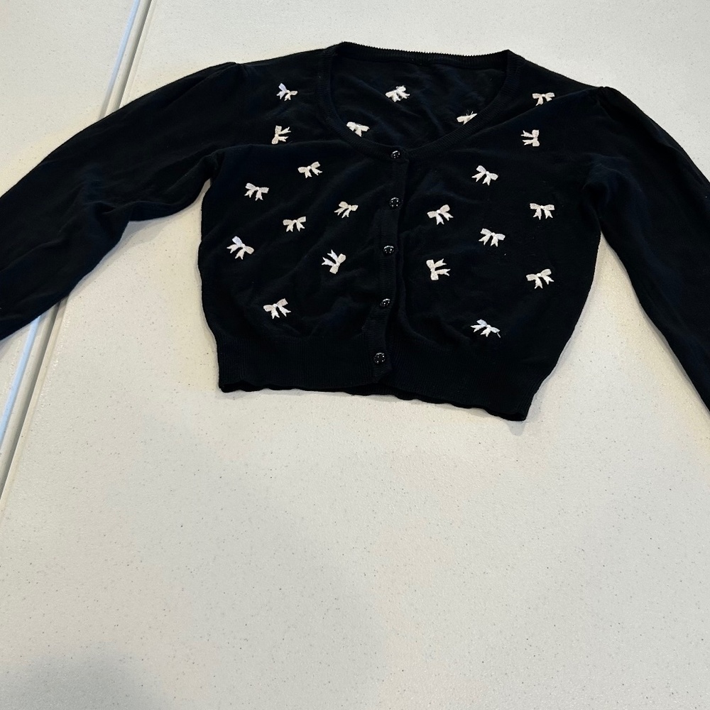 Very cute cropped cardigan